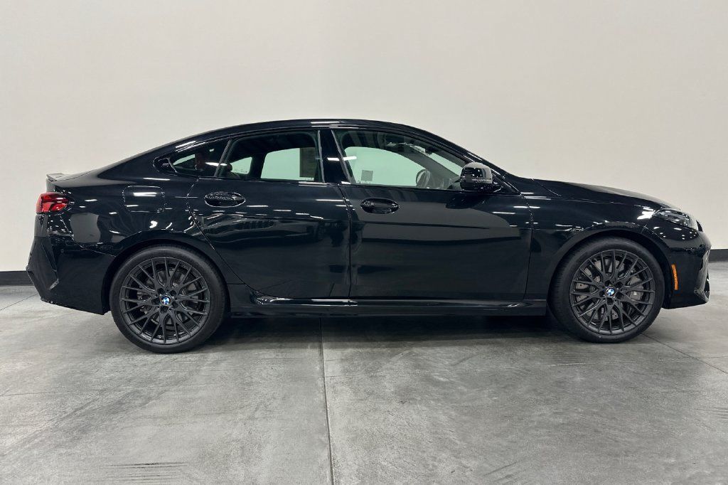 Used 2025 BMW M235i xDrive w/ M Performance Package AWD/4WD image 3