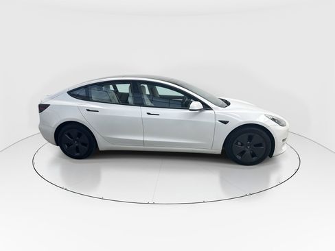 Used 2022 Tesla Model 3 Long Range image 9