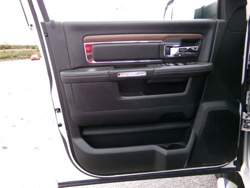 Used 2017 RAM 3500 Laramie image 11