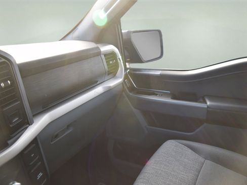 Used 2023 Ford F150 XLT w/ Equipment Group 302A High image 17