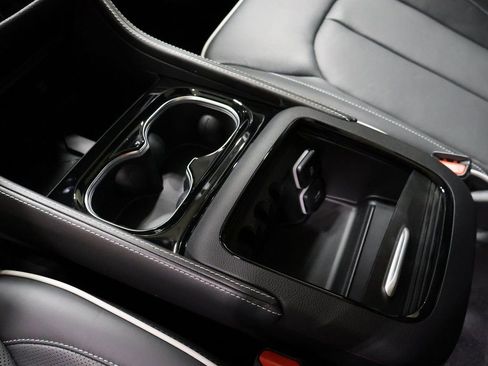 New 2026 Chrysler Pacifica Limited w/ S Appearance Package image 25