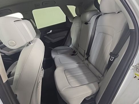 Used 2021 Audi Q5 2.0T Premium image 26