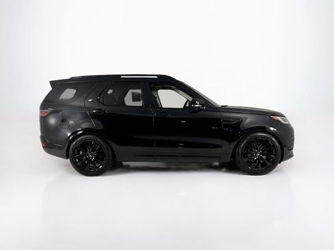 Used 2026 Land Rover Discovery Limited Edition AWD/4WD image 6
