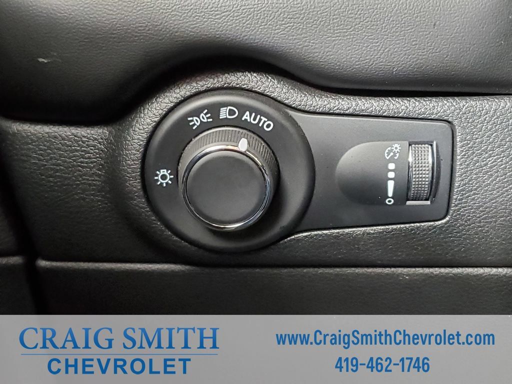 Used 2025 Dodge Durango R/T AWD/4WD image 27