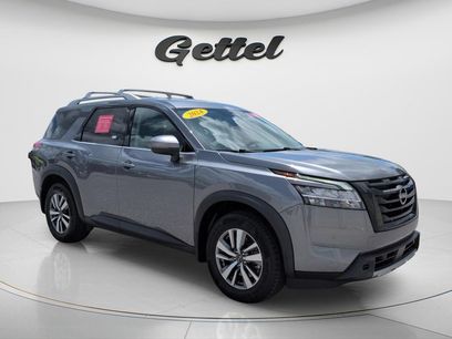 Certified 2024 Nissan Pathfinder SL w/ Black Appearance Package