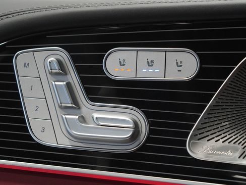 New 2026 Mercedes-Benz Maybach GLS 600 4MATIC image 32