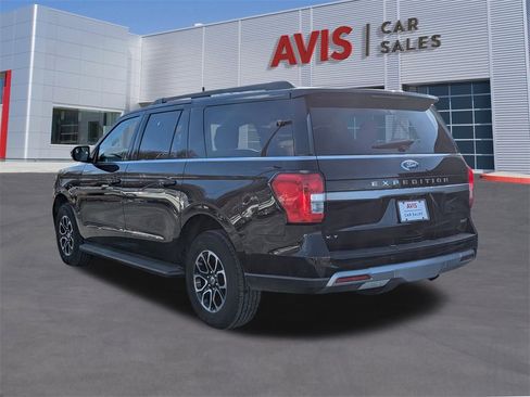 Used 2024 Ford Expedition Max XLT image 3