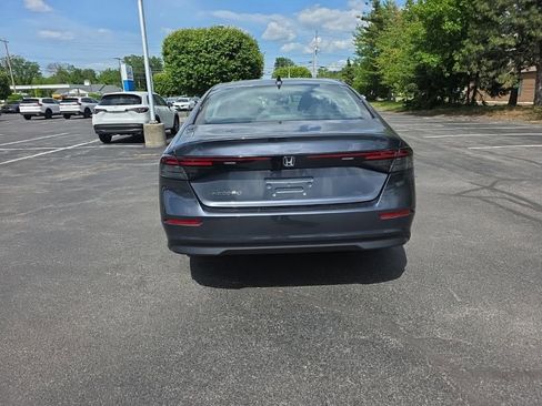 Used 2023 Honda Accord EX image 6