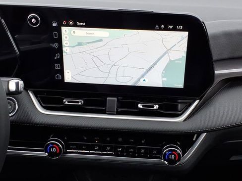 New 2026 Chevrolet Equinox LT w/ Convenience Package II FWD image 13