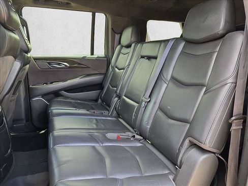 Used 2018 Cadillac Escalade ESV Platinum RWD image 20