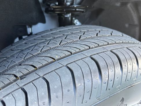 New 2025 Ford Maverick XLT w/ XLT Luxury Package image 27