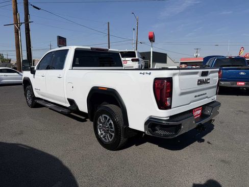 Used 2022 GMC Sierra 3500 SLE w/ Driver Alert Package I AWD/4WD image 6