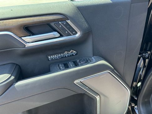 New 2026 Chevrolet Silverado 1500 High Country w/ Midnight Edition AWD/4WD image 11