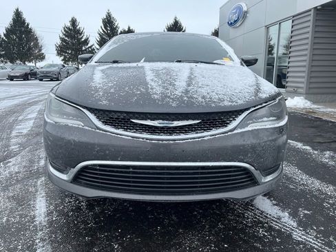 Used 2016 Chrysler 200 Limited image 8