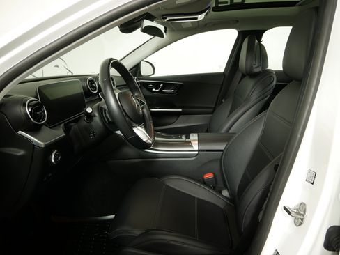 Used 2023 Mercedes-Benz C 300 4MATIC Sedan image 9
