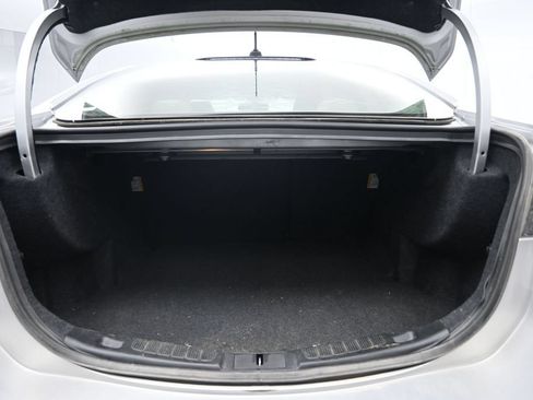 Used 2018 Ford Fusion SE w/ Fusion SE Technology Package FWD image 19