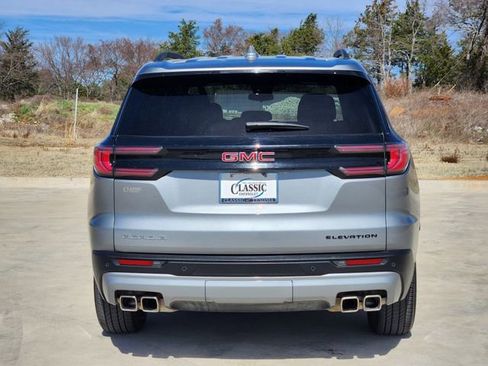 Used 2025 GMC Acadia Elevation FWD image 7