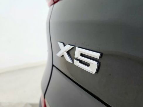 Used 2023 BMW X5 xDrive40i w/ M Sport Package image 18