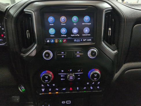 Used 2022 GMC Sierra 3500 AT4 w/ AT4 Preferred Package image 10