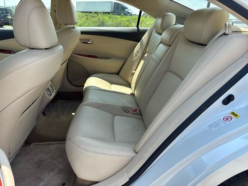 Used 2010 Lexus ES 350 FWD image 20