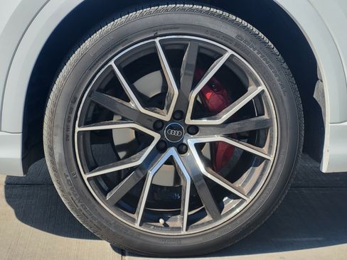 Used 2020 Audi Q8 Premium Plus image 10