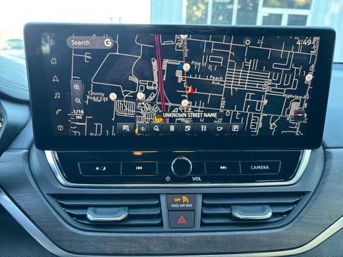 Used 2023 Nissan Altima 2.5 SL FWD image 20