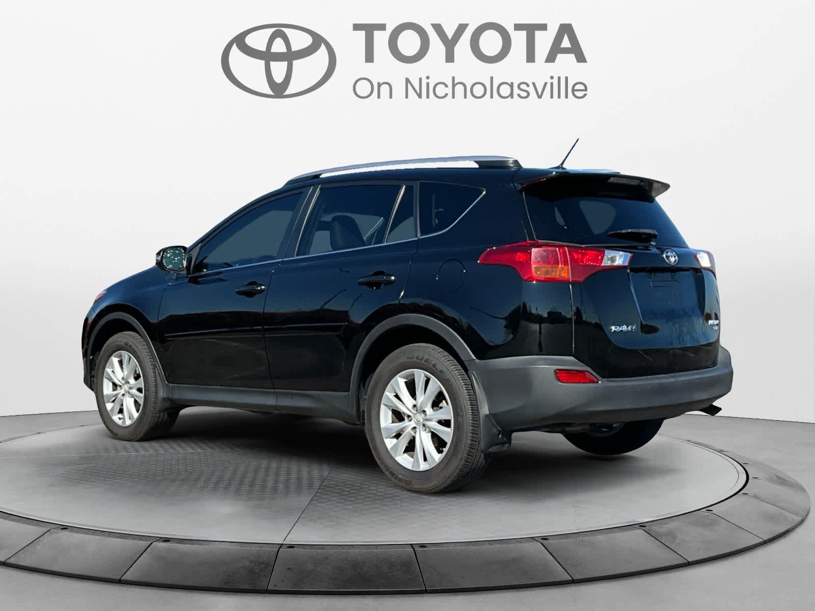 Used 2015 Toyota RAV4 Limited AWD/4WD image 3