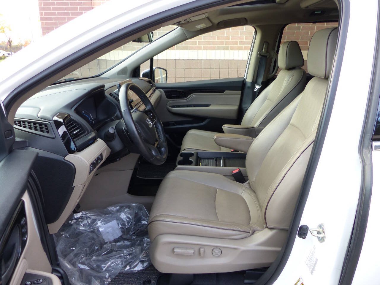 Used 2021 Honda Odyssey Elite image 23