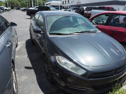 Used 2013 Dodge Dart SXT FWD image 2
