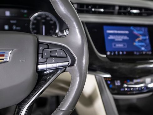 Used 2023 Cadillac XT6 Premium Luxury AWD/4WD image 40