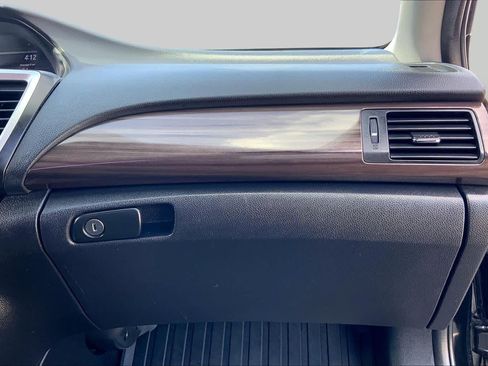 Used 2017 Honda Accord EX-L image 18