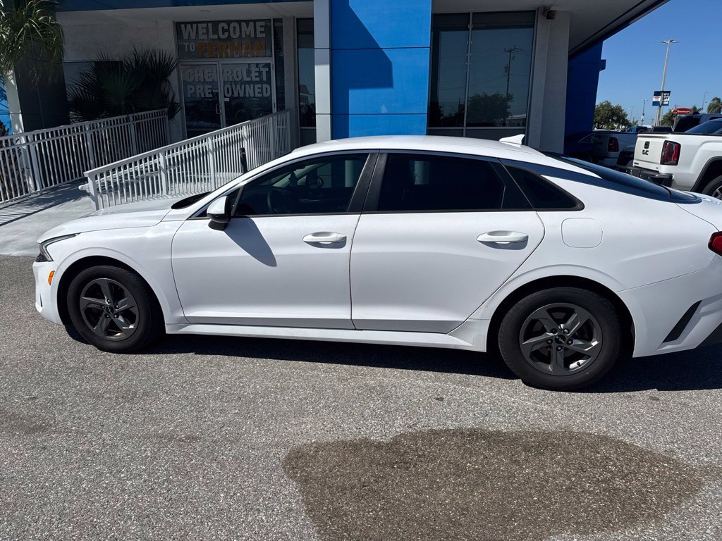 Used 2022 Kia K5 LX FWD image 9