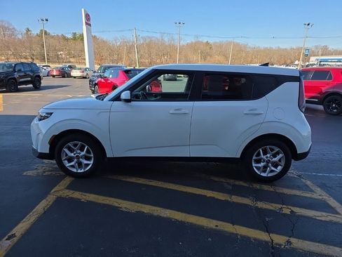 Used 2024 Kia Soul LX w/ Option Group 015 image 7