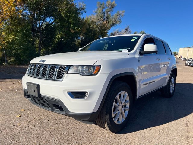Used 2021 Jeep Grand Cherokee Laredo AWD/4WD image 1