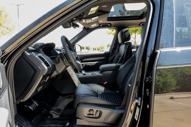 New 2026 Land Rover Discovery Limited Edition AWD/4WD image 4