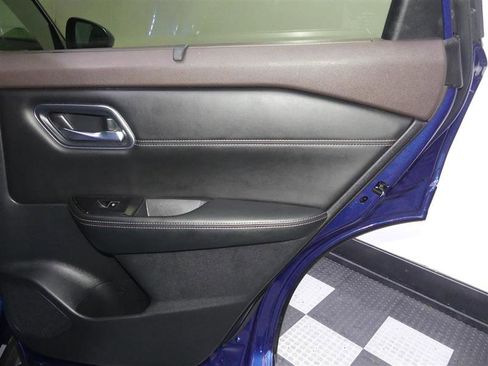 Used 2023 Nissan Rogue Platinum w/ Platinum Premium Package AWD/4WD image 26