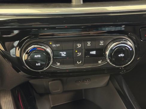 Used 2024 Chevrolet Trax RS w/ Driver Confidence Package FWD image 37