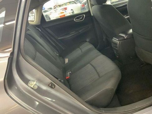 Used 2019 Nissan Sentra SV FWD image 12