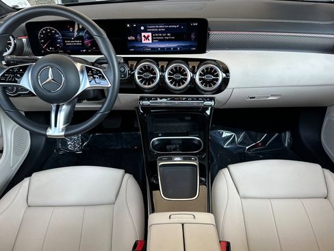 Certified 2025 Mercedes-Benz CLA 250 image 15