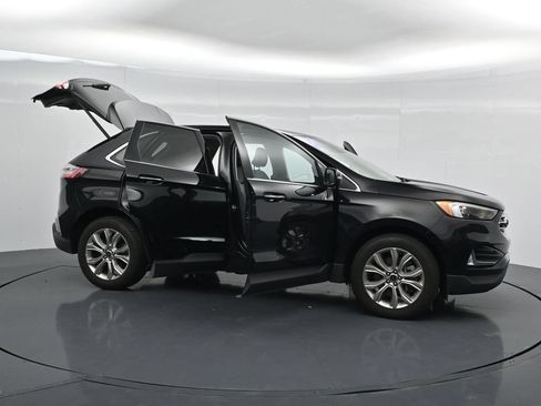 Used 2024 Ford Edge Titanium AWD/4WD image 42