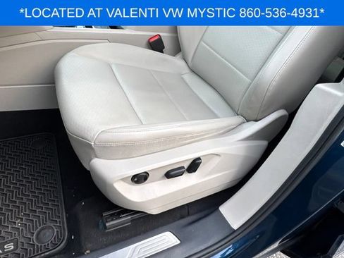 Used 2023 Volkswagen Atlas SE w/ Panoramic Sunroof Package AWD/4WD image 30