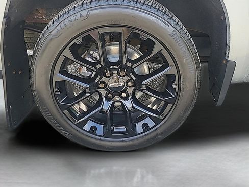 Used 2024 Chevrolet Silverado 1500 RST w/ Convenience Package II AWD/4WD image 9