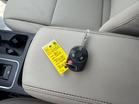 Certified 2017 Ford Escape SE FWD image 20