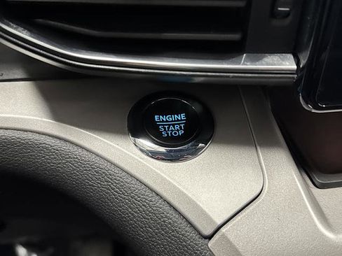 Used 2023 Ford Explorer XLT image 23