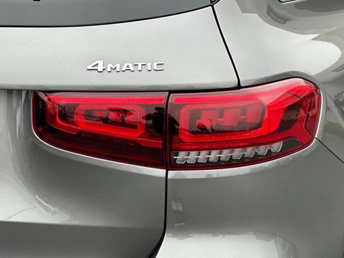 Certified 2022 Mercedes-Benz GLB 250 4MATIC image 27