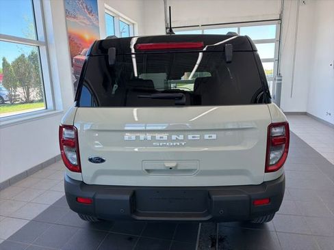 Certified 2025 Ford Bronco Sport Outer Banks w/ Outer Banks Tech Package+ AWD/4WD image 5