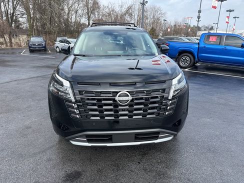 New 2026 Nissan Pathfinder Platinum w/ Cargo Package FWD image 8