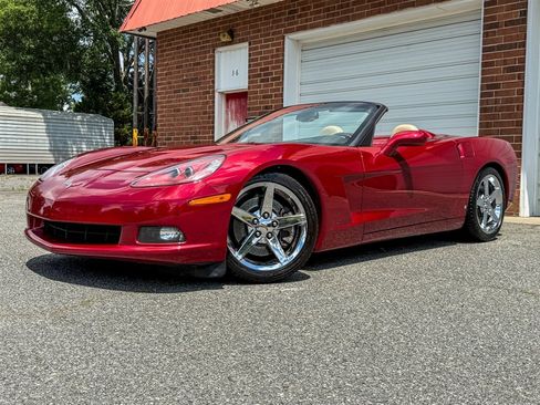Used 2008 Chevrolet Corvette Convertible w/ Preferred Equipment Group RWD image 6