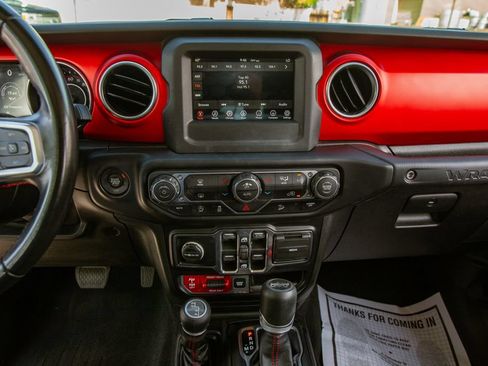 Used 2019 Jeep Wrangler Unlimited Rubicon AWD/4WD image 14