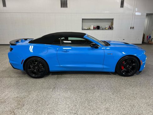 Used 2023 Chevrolet Camaro LT w/ RS Package RWD image 5